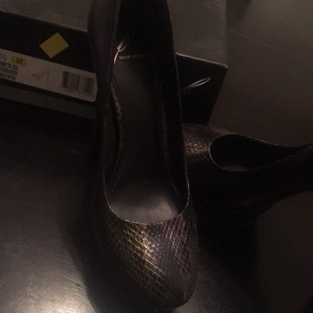 B Brian Atwood Pump - image 7